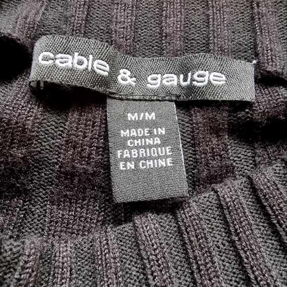 Cable & Gauge Black Stretchy Short Sleeve Ribbed Knit Sweater - Picture 5 of 6